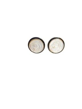 Vintage Swank Cufflinks Mother of Pearl Horse Heads Cameo Signed Gold Tone Round